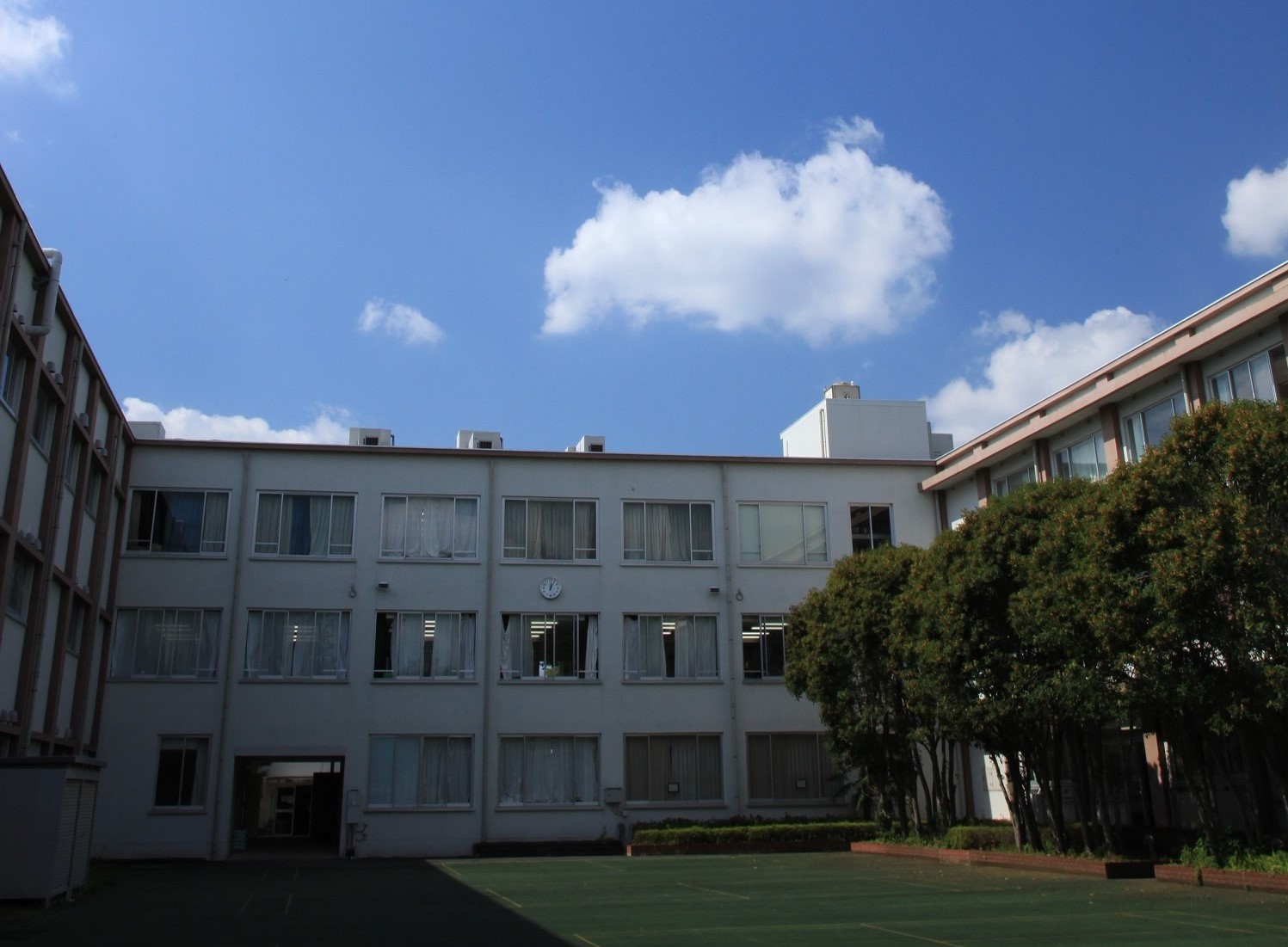 施設紹介 TGUISSとは 東京学芸大附属国際中等教育学校TOKYO GAKUGEI UNIVERSITY INTERNATIONAL SECONDARY SCHOOL 施設紹介 TGUISSとは 東京学芸大附属国際中等教育学校TOKYO GAKUGEI UNIVERSITY INTERNATIONAL SECONDARY SCHOOL